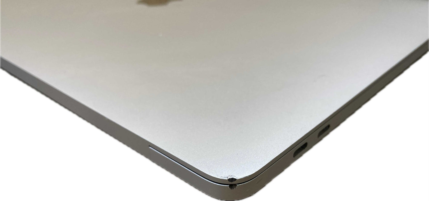 Apple MacBook Pro 15 2018 i7 8750H 32GB RAM 512SSD Radeon Pro 555X GPU READ
