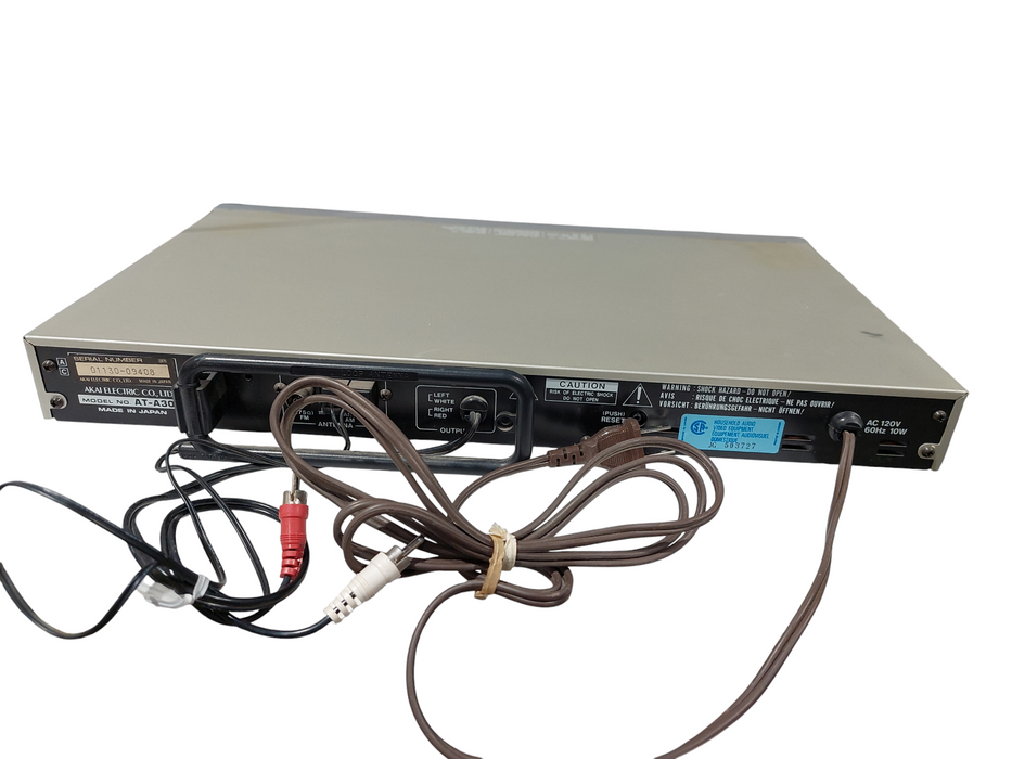AKAI Quartz Synthesiser Tuner Model: AT-A301 =