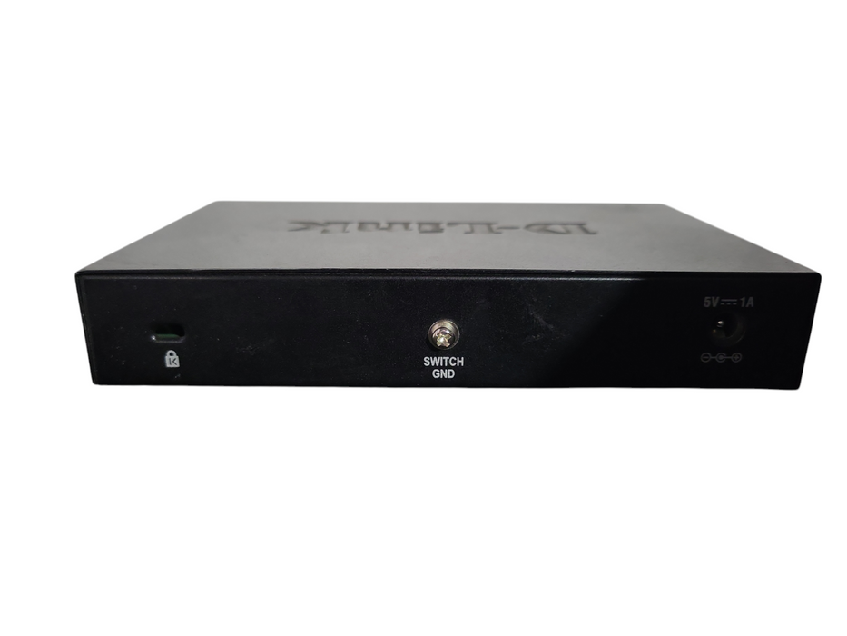 D-LINK DGS-108 8 Ports Gigabit Ethernet Switch !