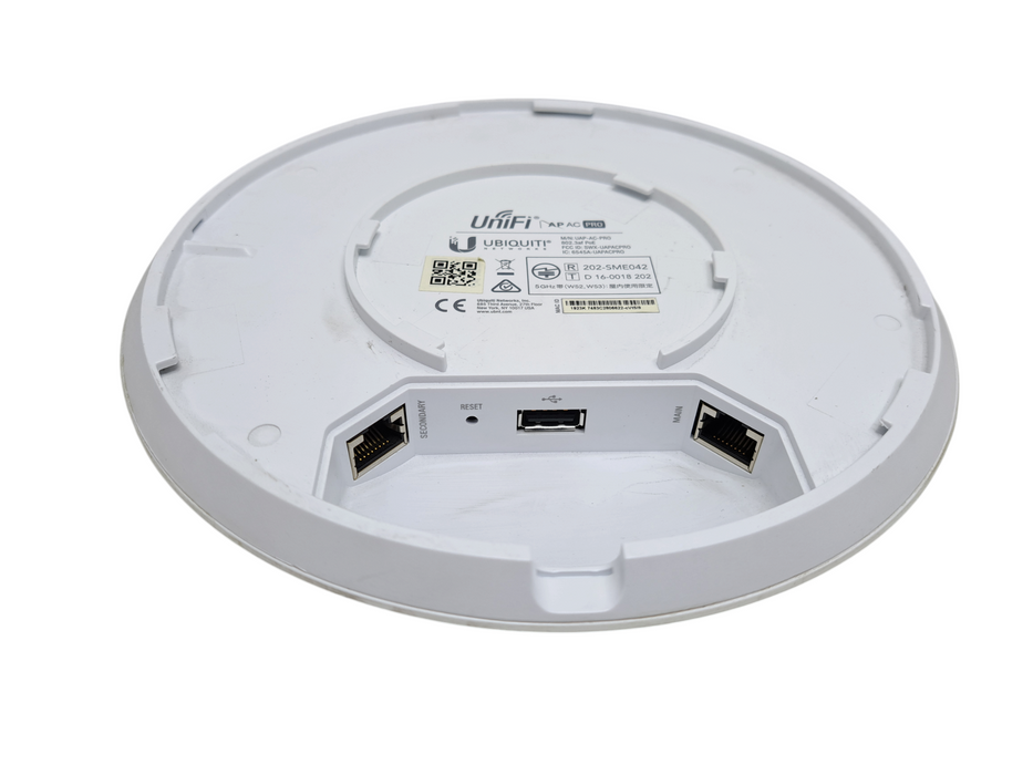 Ubiquiti Networks UAP-AC-PRO 1300Mbps Wireless Access Point Q)
