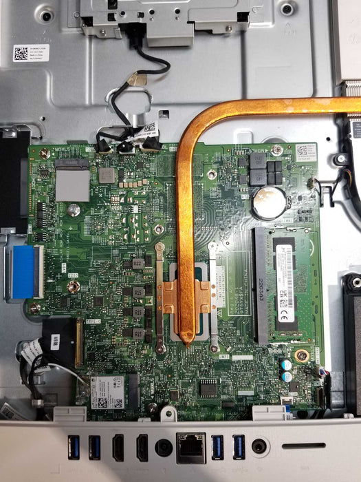 Dell Inspiron 27 7710 All-in-One Core i7, 8GB RAM - No HDD [CRACKED SCREEN]