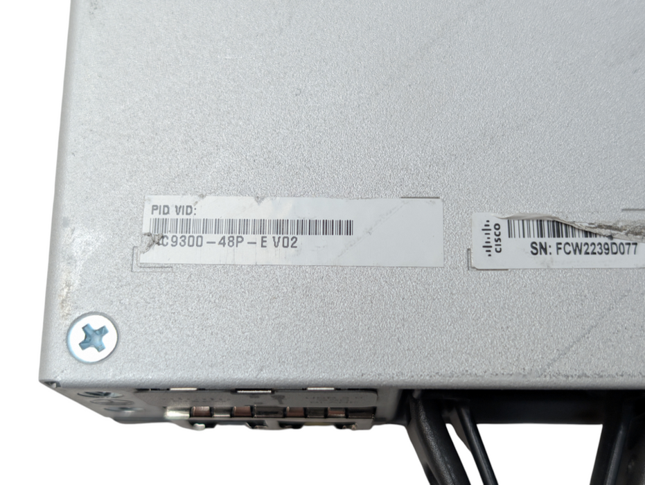 Cisco Catayst 9300 48 PoE+ 48 Port Network Switch C9300-48P-E V02  -