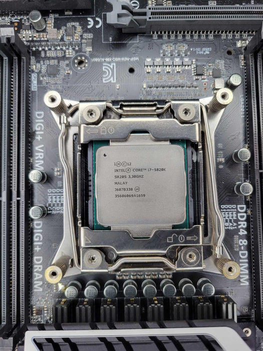 Intel Core i7-5820K ASUS X99-A/USB3.1 DDR4 %