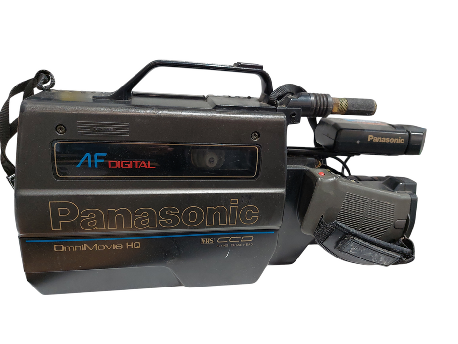 Panasonic OMNI Movie HQ VHS AF Digital Camcorder Sept.1988 PV-330D-K =
