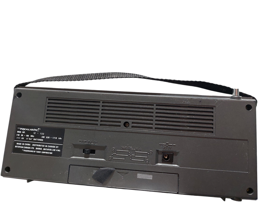 Realistic Stereo Radio AM/FM Model: 12-722 Tandy Corp. Barrie Ont. =