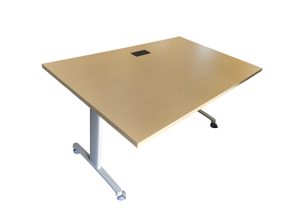 Teknion misc storage meetings rooms & bistro table 152cm x 91cm x 74cm Q$