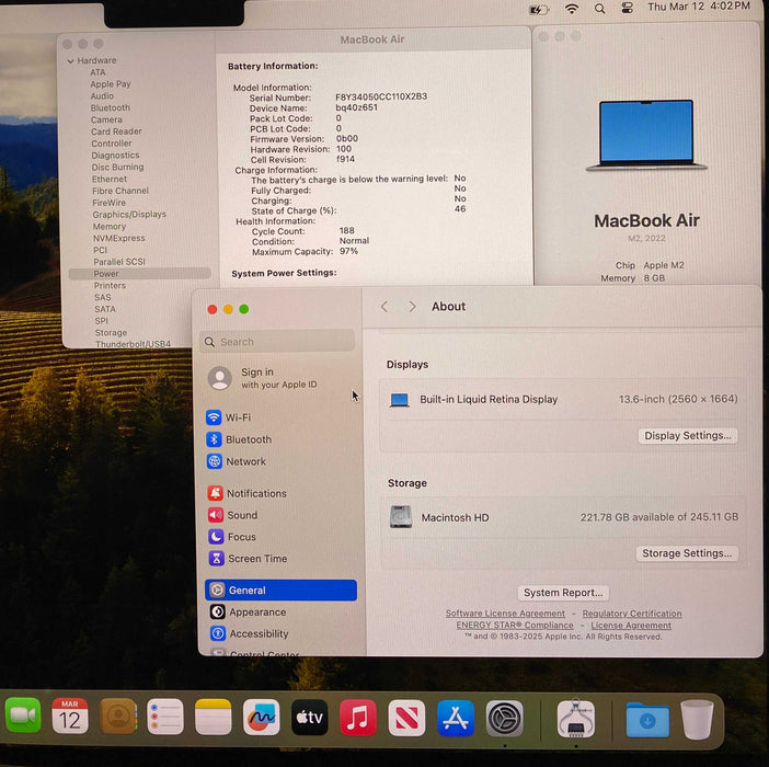 Apple MacBook Air 13 M2 2022 Space Gray 8GB 256GB SSD No Power Adapter READ