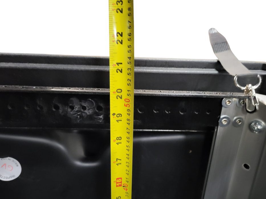 SKB cases Heavy duty equipment case 28.5" x 22" x 27" (Rack: 19" x 16" x 2) Q$