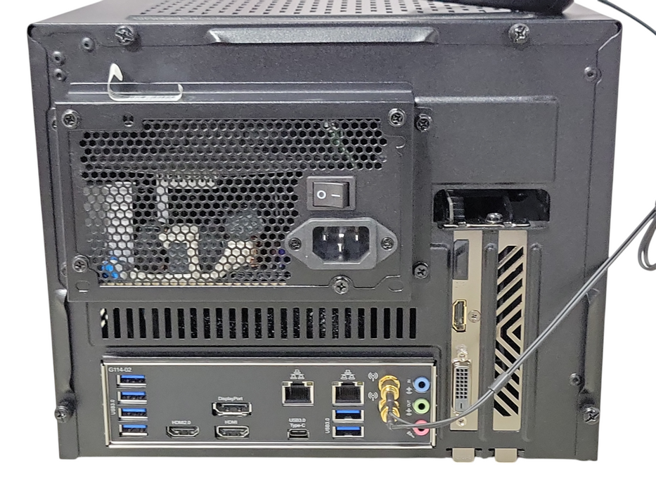 Custom/Gigabyte PC, Core I7-8700K 3.70GHz, 16GB DDR4, 256GB nVME, 550W PSU Q_