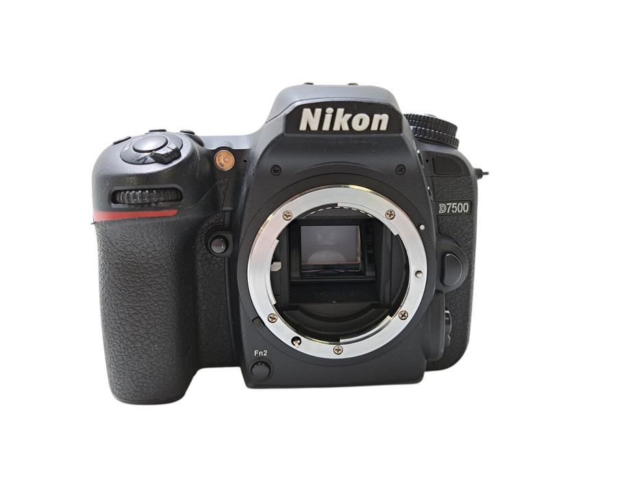 Nikon D7500 20.9MP Digital SLR Camera Body *READ* )