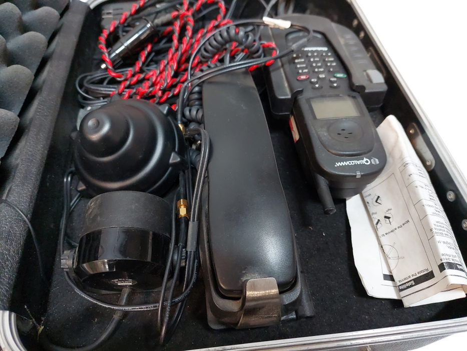 Platt Hard Case & Qualcomm Globalstar Sat Phone  =