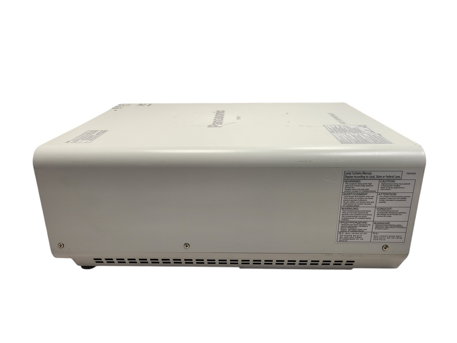 Panasonic PT-DZ570U Projector 4000 Lumens HDMI 1246 Lamp Hours  $