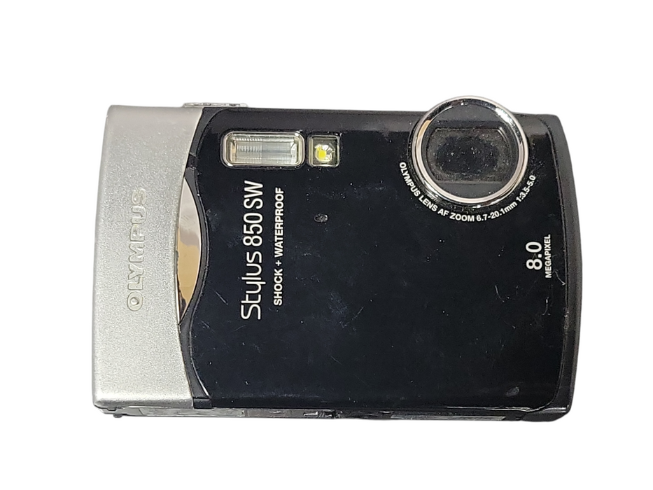 Olympus Stylus 850SW Black 8MP Shock + Waterproof Digital Camera, READ Q_