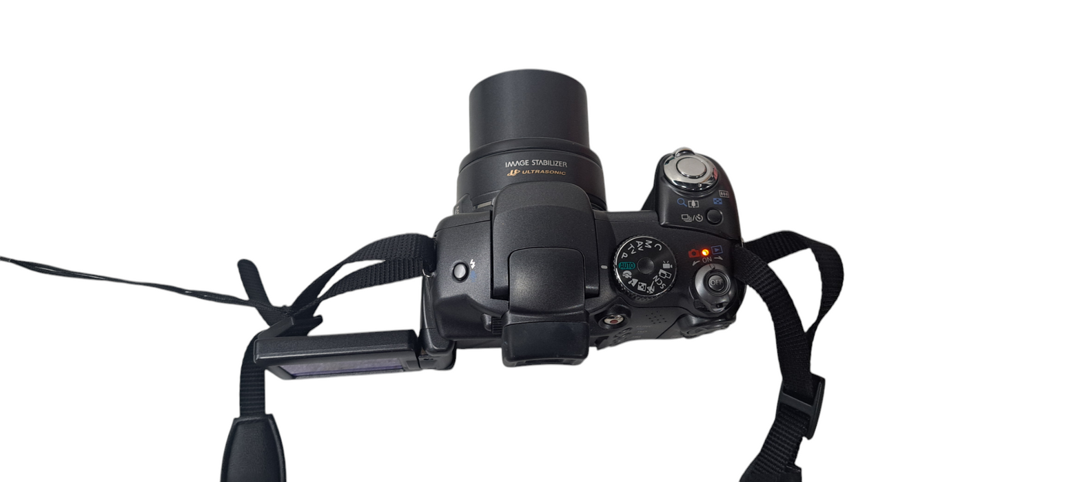 Canon PowerShot S3 IS Black 6.0 Megapixel 12x Optical Zoom