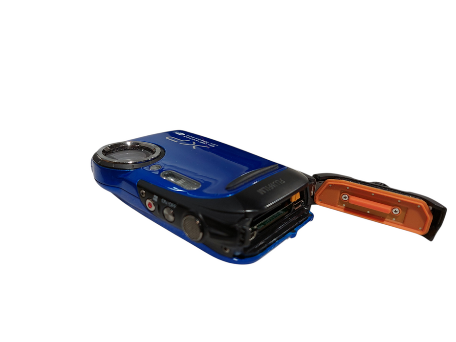 FujiFilm XP 10M/33ft Waterproof 1.5M/5ft Shockproof Model: FinePix XP70  =