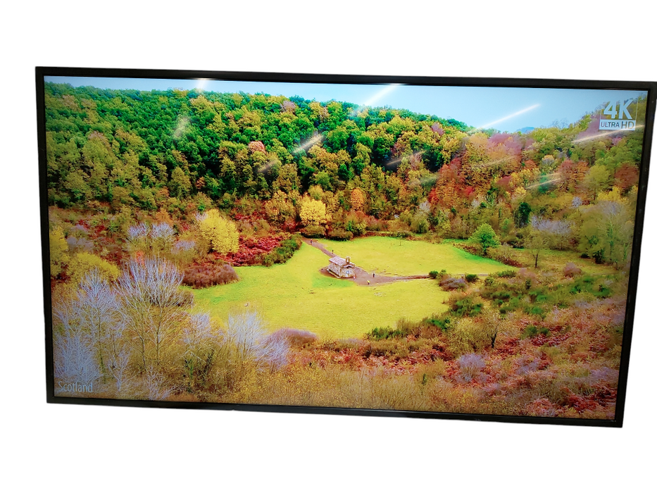 Samsung 43" UHD 4K Digital Signage Display Model:QB43C Jan.2024 =