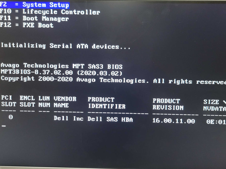 DELL EMC XC640 1U, 2x Xeon Silver 4110 2.10GHz 32GB DDR4 HBA330 Mini 2x PSU _