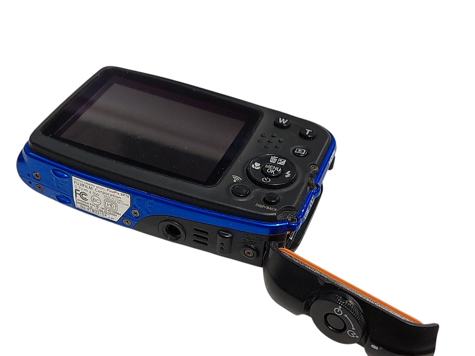 FujiFilm XP 10M/33ft Waterproof 1.5M/5ft Shockproof Model: FinePix XP70  =