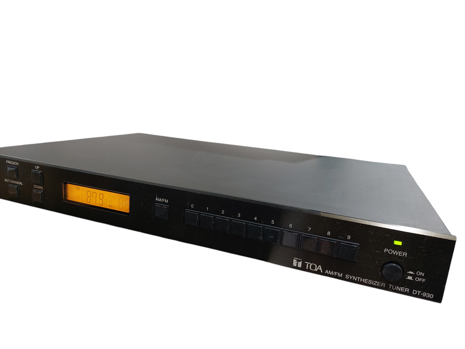 Toa AM/FM Synthesiser Tuner Model: DT-930 =