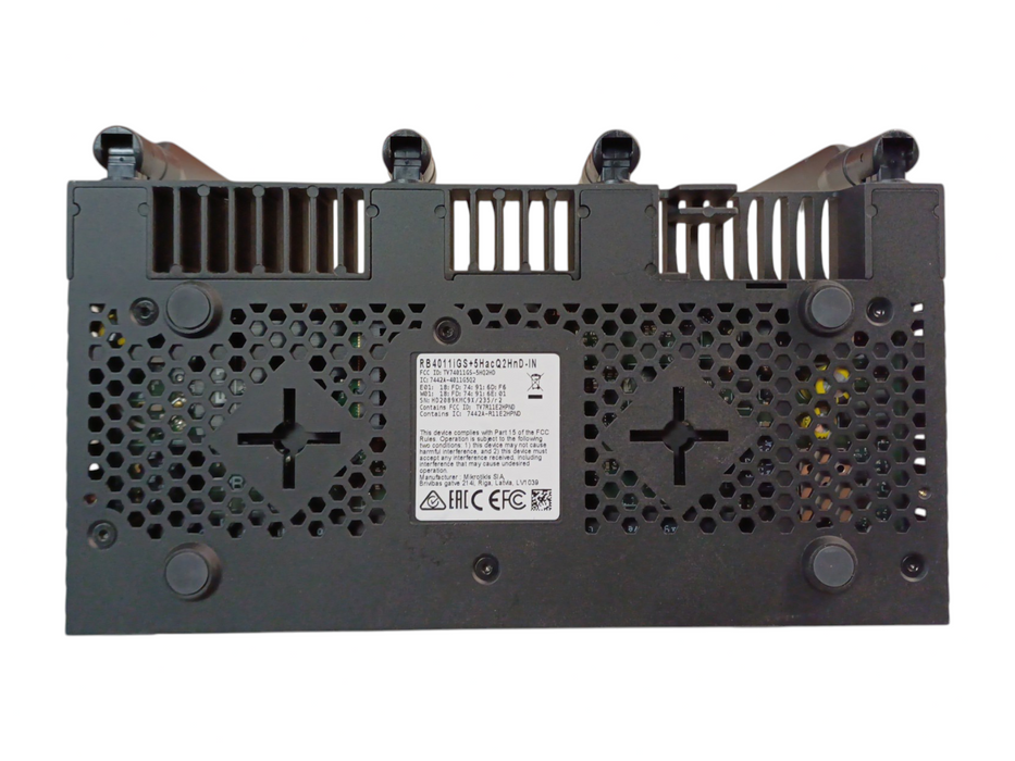 MikroTik RB4011iGS+5HacQ2HnD-IN wireless router with SFP+