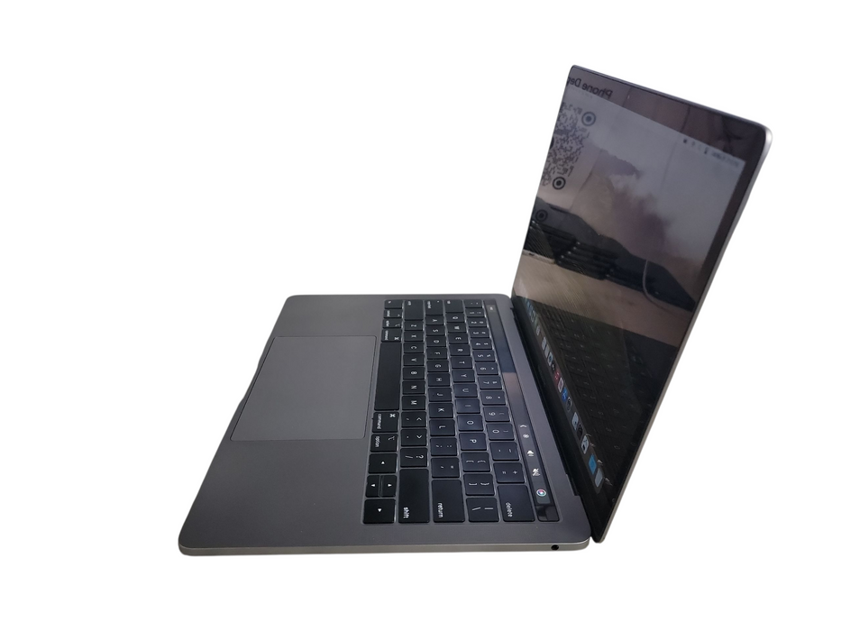 Apple Macbook Pro 2019 13" 4-Core i7-8557U @ 1.7GHz 8GB DDR3 120GB SSD