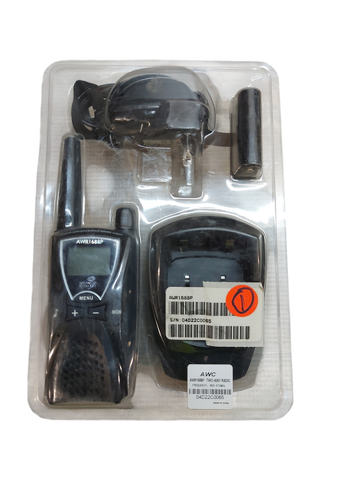 Lot 5x Two-Way Radio AWR1688 with charging cables