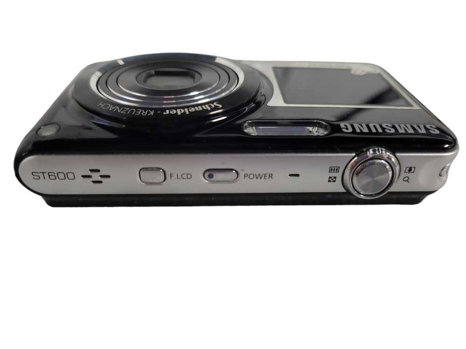 Samsung ST600 14.2MP Compact Digital Camera Selfie Screen Black !