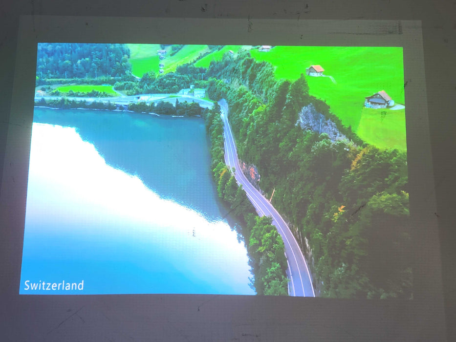 InFocus IN5312A DLP Projector 6000 ANSI Lumens XGA 1732 Lamp Hrs No remote $