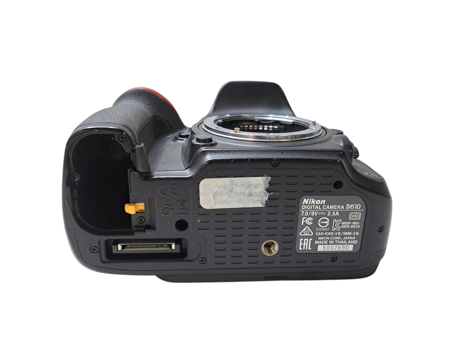 Nikon D610 FX 24.3MP DSLR Camera (Body Only) *READ* )
