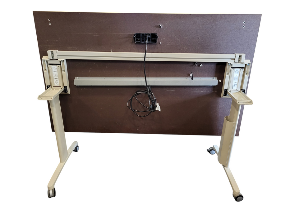 Teknion misc storage meetings rooms & bistro table 152cm x 91cm x 74cm Q$