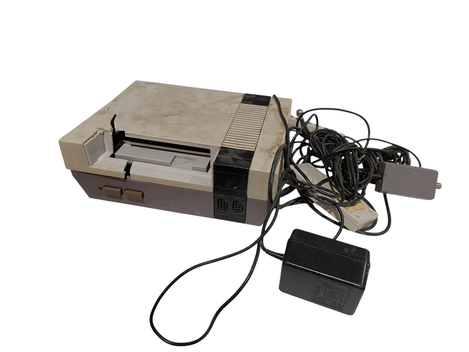 Nintendo NES OEM Console Broken Cracked Shell 2 COntrollers , Cables , Game =