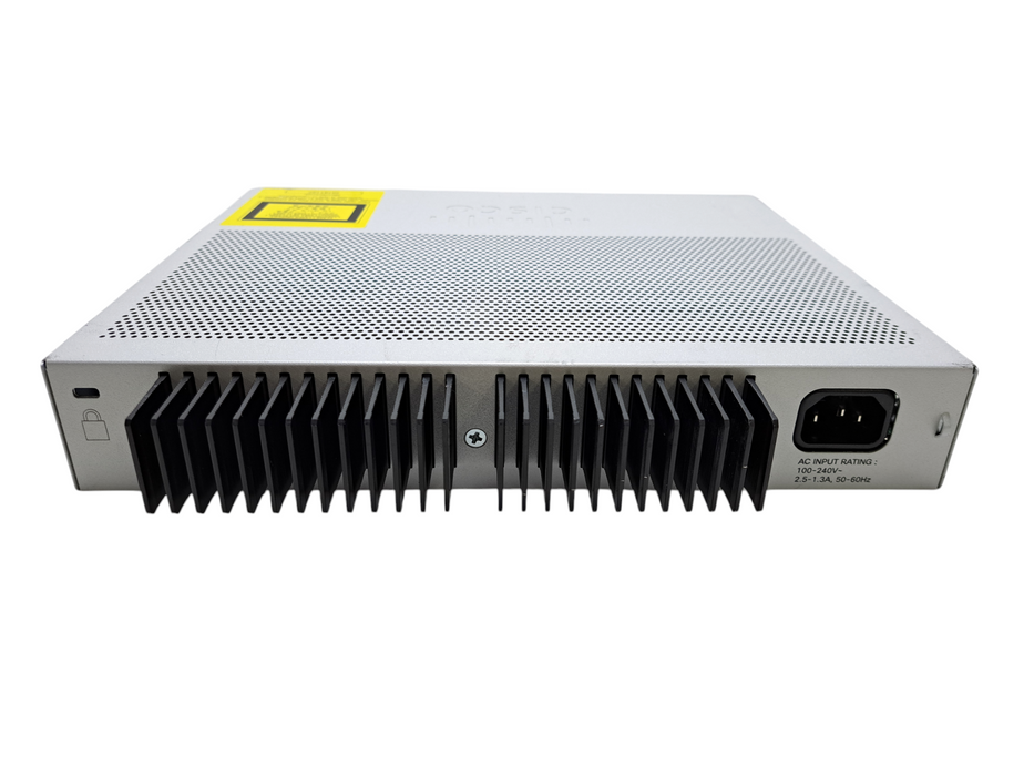 Cisco WS-C2960L-8PS-LL | 8-Port Gigabit PoE+ 2x SFP Silent Managed Switch )