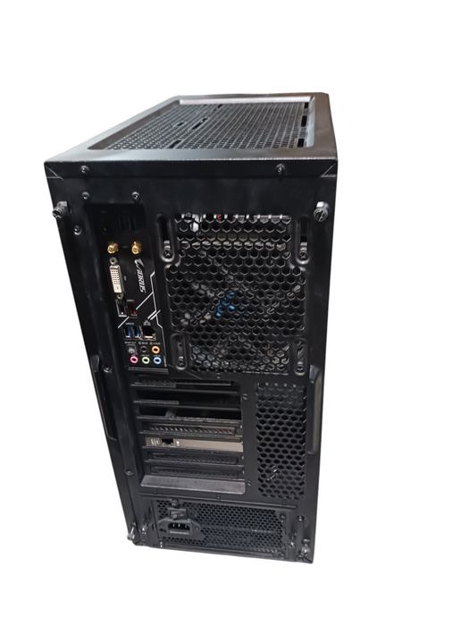 Fractal Custom PC AMD Ryzen 2200G Gigabyte B450 Aorus Pro 16GB DDR4 No HDD READ