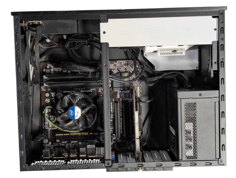 Fractal Design NODE 605 Home Theatre PC Intel Core i7-4770S 8GB RAM 1TB SSD -