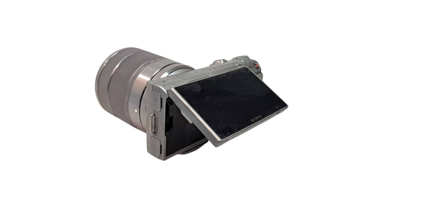 Sony Alpha NEX-5 16.1MP Digital Camera - Silver NEX5 |READ