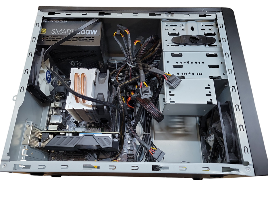 Custom PC GIGABYTE B363M Core i7-9700KF @ 3.60GHz 16GB RAM 256GB NVMe !