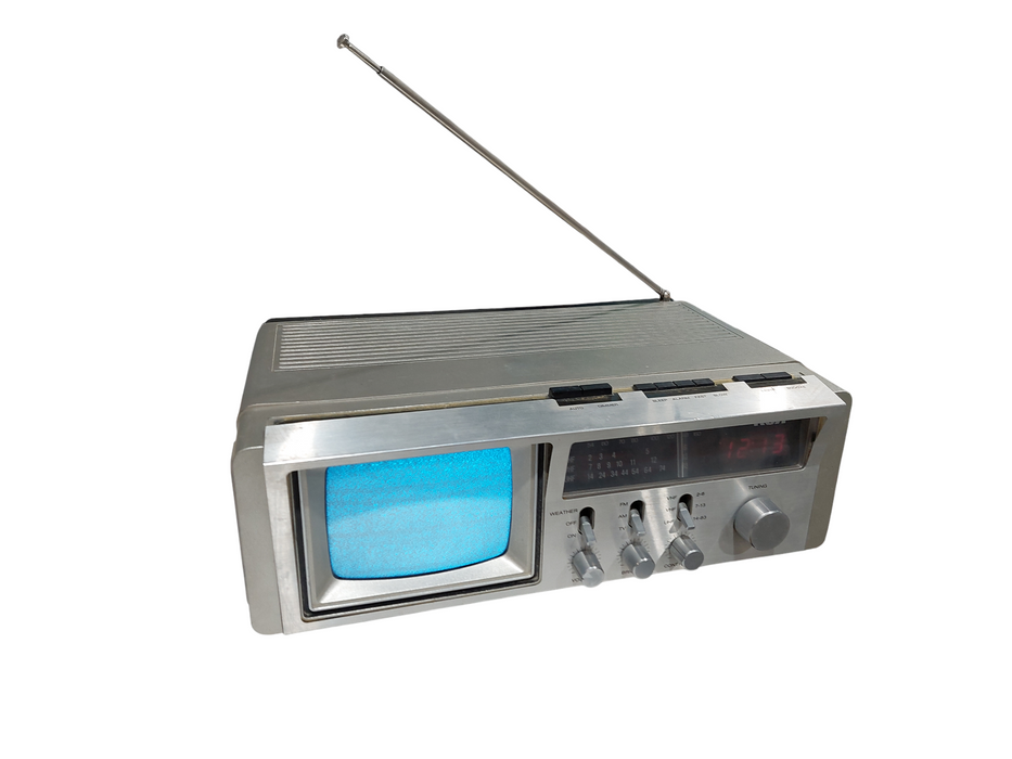 Vintage RCA 1982 Portable TV UHF/VHF  AC/DC Radio Clock Model: CGR 056S  =