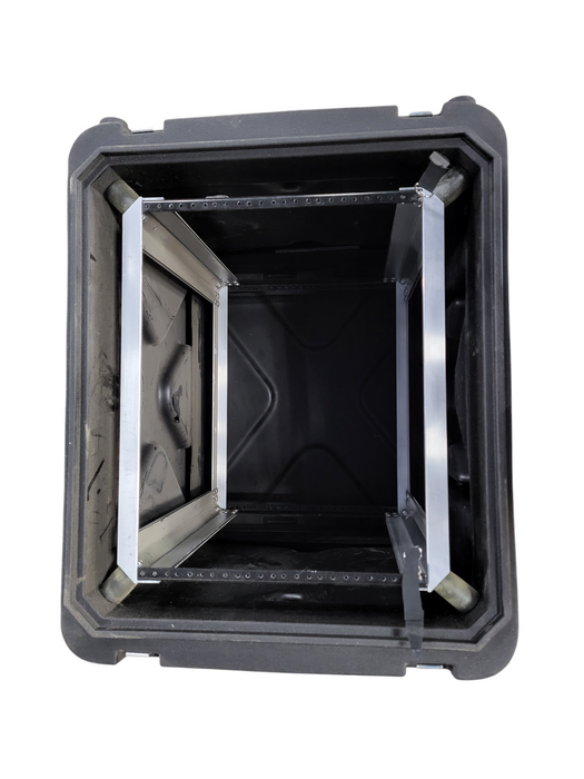 SKB cases Heavy duty equipment case 27" x 22" x 28.5" (Rack: 19" x 16" x 20") Q$
