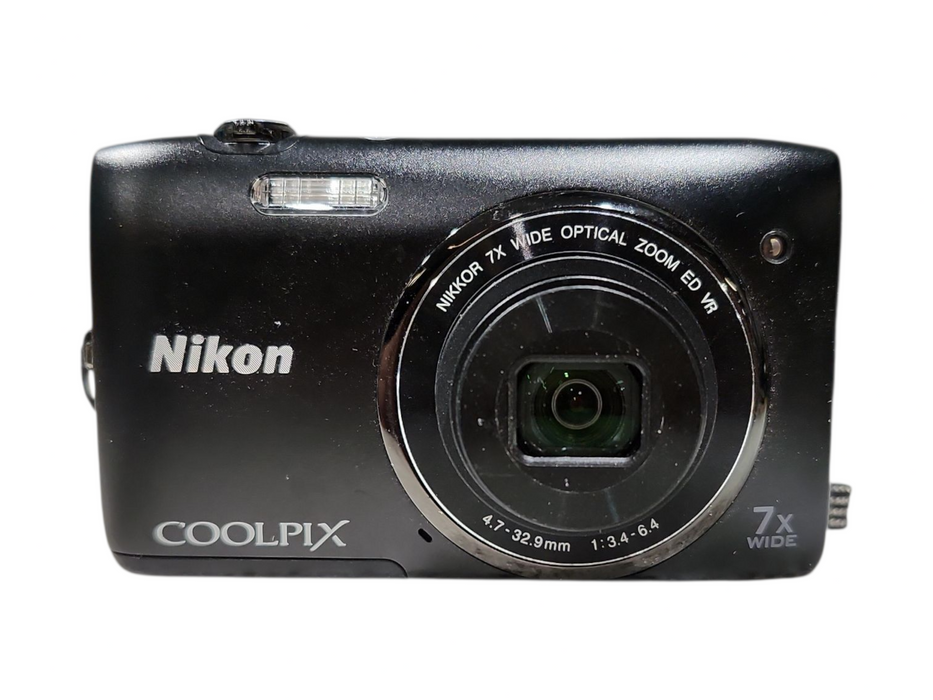 Nikon COOLPIX S3500 20.1MP Digital Camera w/ Battery & 8GB SD Card