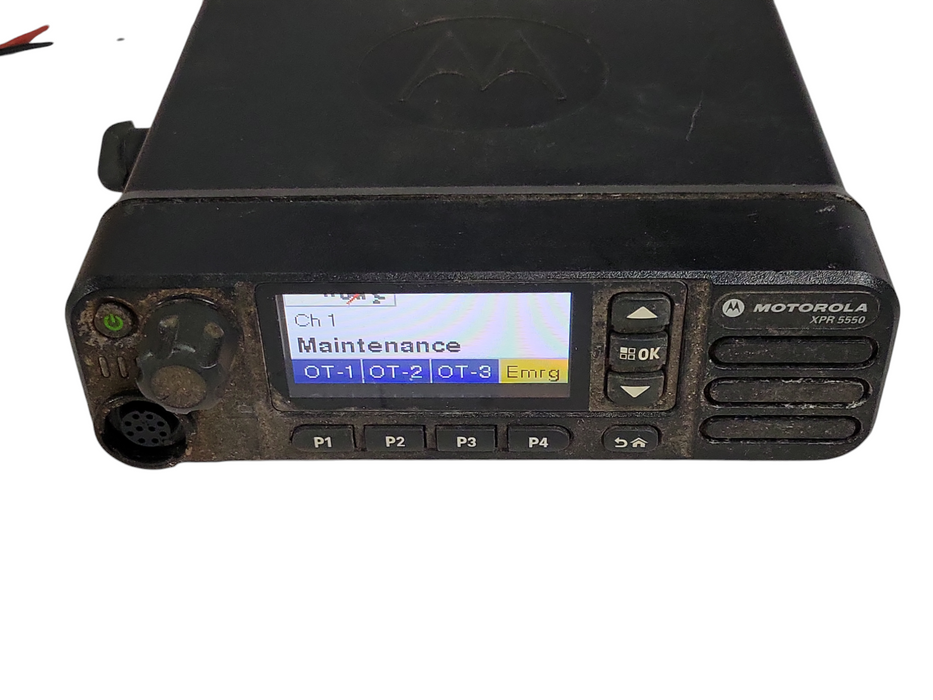 Motorola XPR5550 AAM28QNN9KA1AN mobile radio, READ Q_