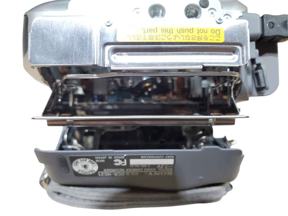 Sony Handycam DCR-HC21 MiniDV Camcorder w/ 2x Batteries + Case *READ*