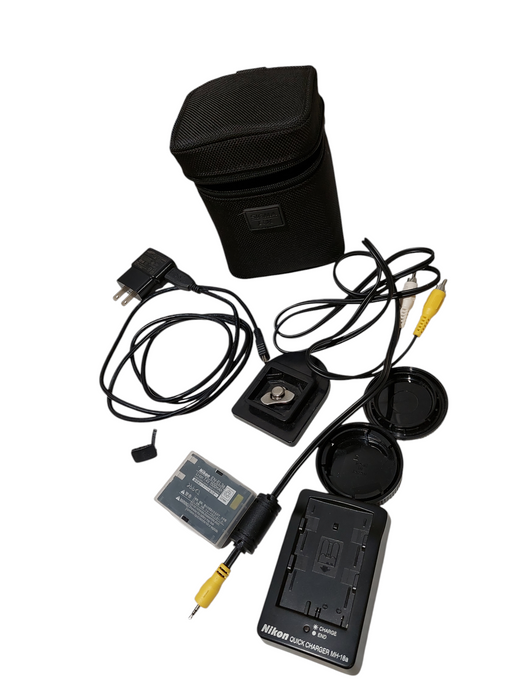 Nikon Digital Camera D70s & 2 Lens Nikon HB-32 Sigma Zoom 18-200MM  =