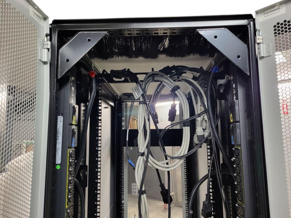 Cisco R42612 Standard  Rack RACK2-UCS2 w/ 2x Eaton Metered EMI104-10 PDU $