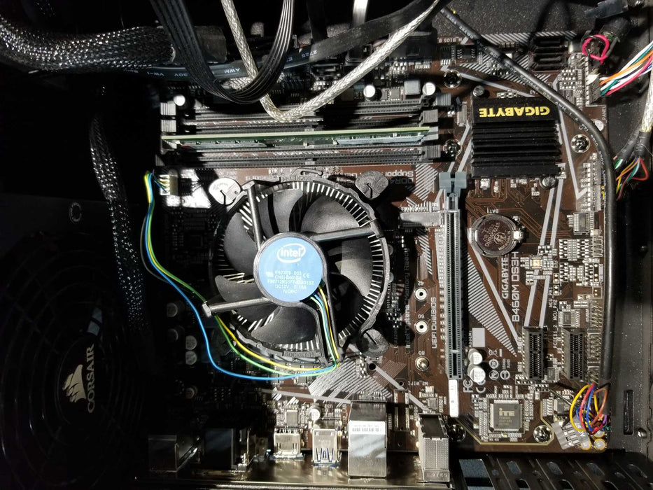 Custom PC W/ Gigabyte B460M Intel i7-10700 CPU 2.90GHz 8GB RAM No HDD