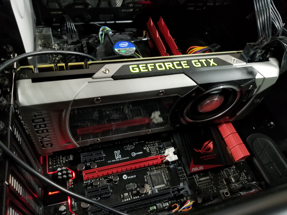 Custom PC GTX 980Ti, VI Hero, i7-4790K 4.00GHz, 16GB DDR3, 256GB SSD