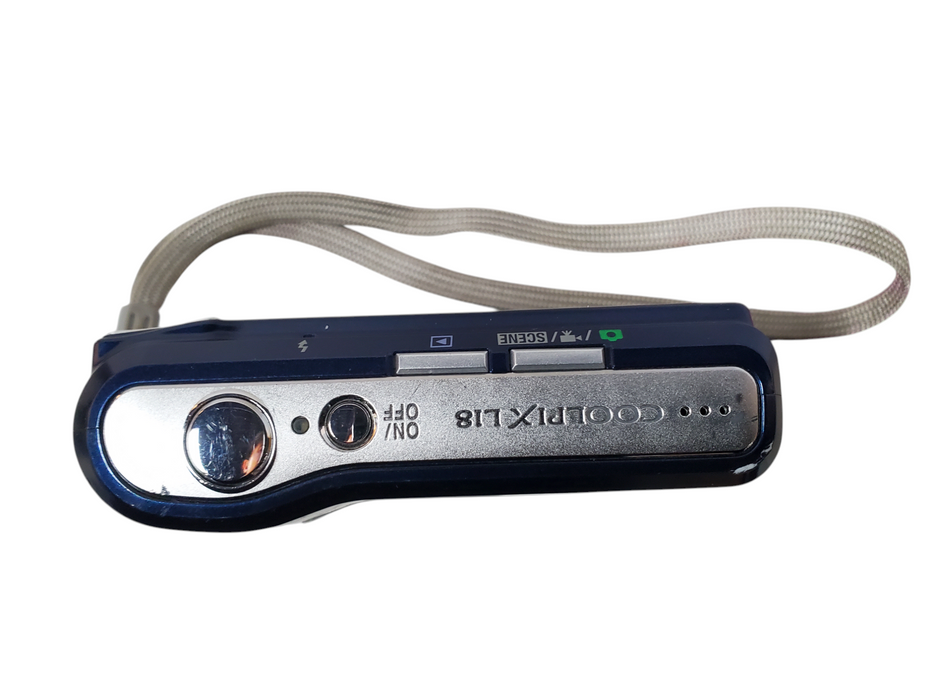 Nikon COOLPIX L18 8.0MP Digital Camera - Blue