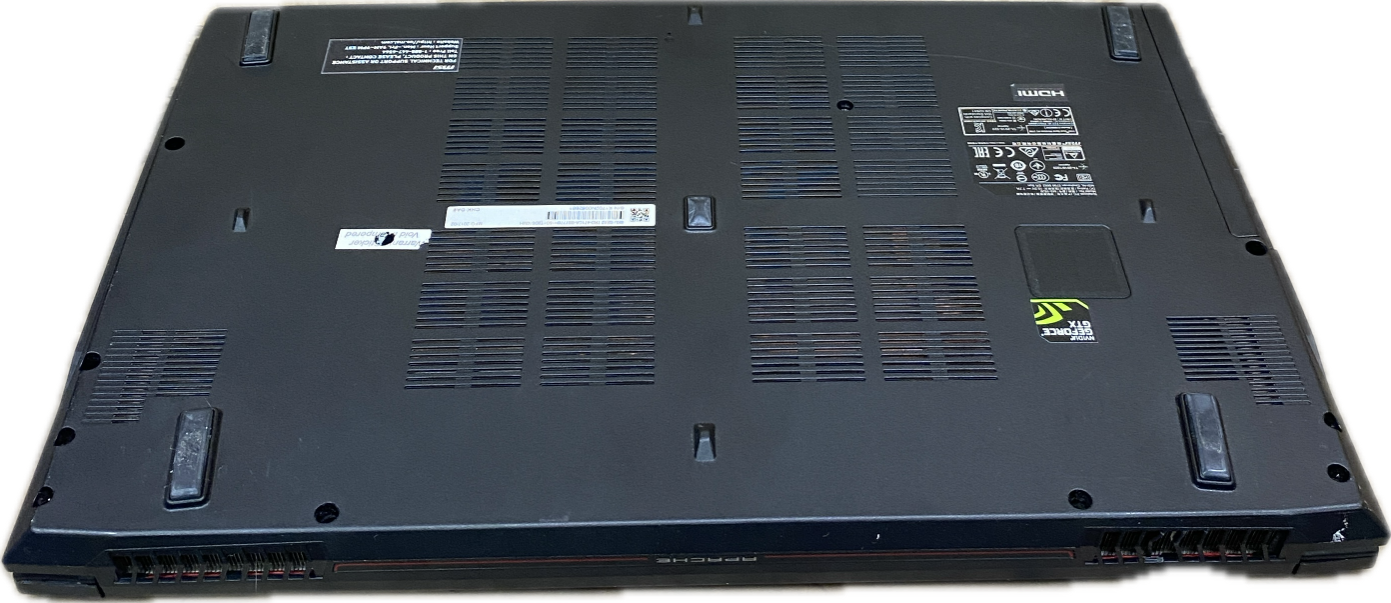 MSI MS-16J9 i7-7700HQ GTX1050 2GB GPU 16GB RAM 256GB SSD  Lap200