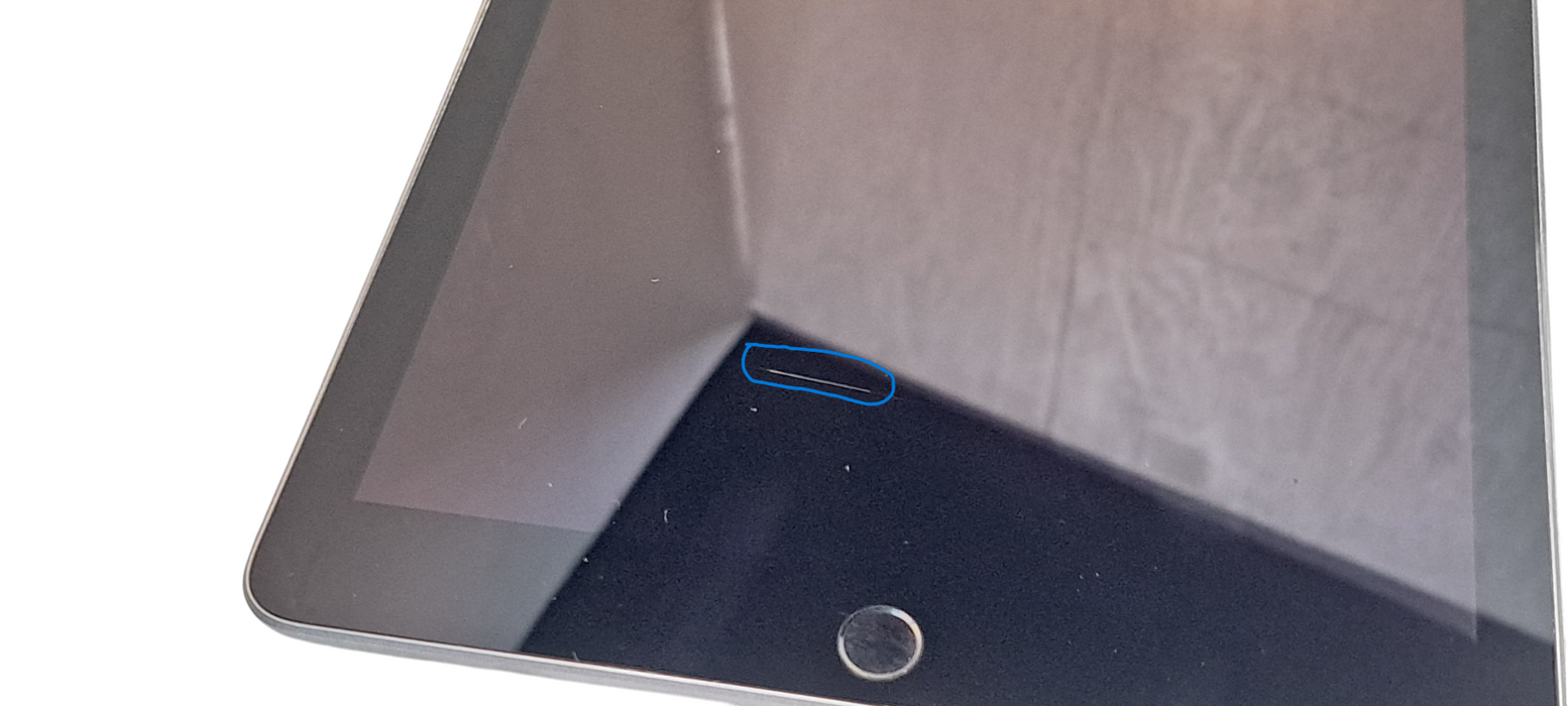 Apple iPad 6th Gen - 128GB - Space Gray A1893 | READ