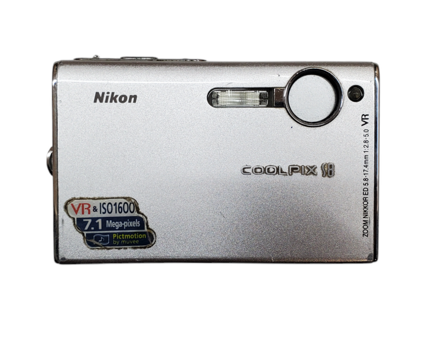 Nikon COOLPIX S8 | 7.1MP Compact Digital Camera | *READ* Q