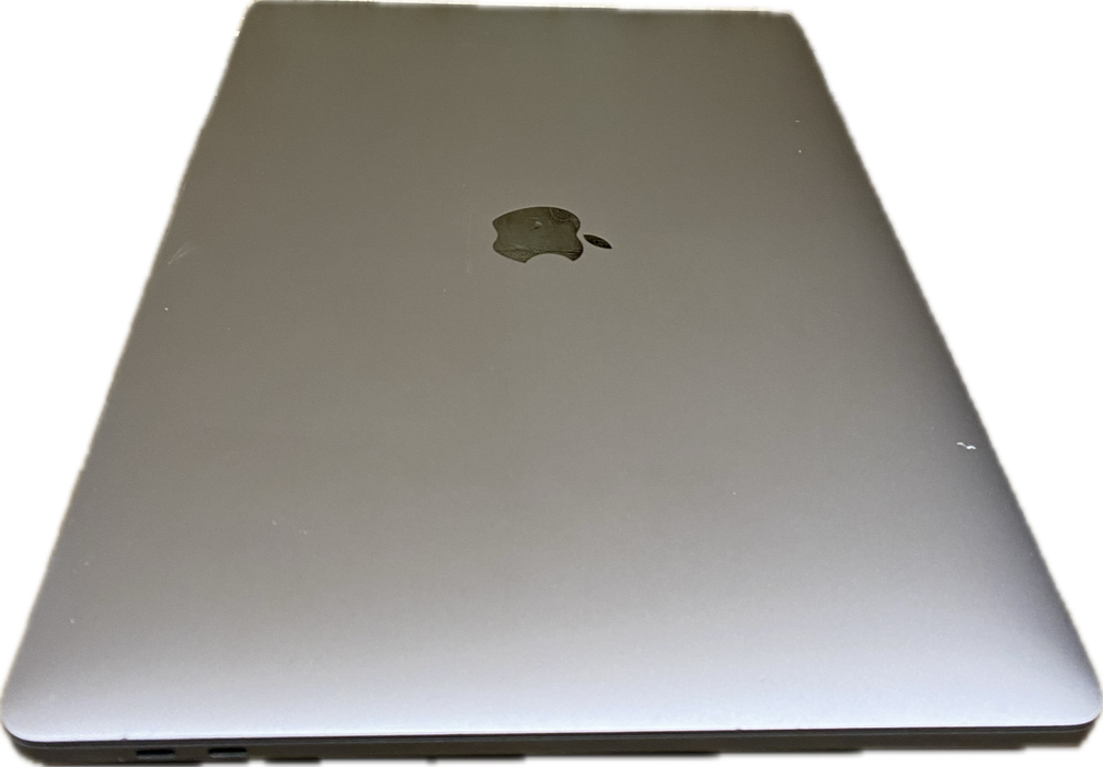 Apple MacBook Pro 15" i7-7820HQ Radeon Pro 560 GPU 16GB RAM 512GB SSD READ